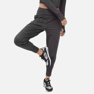 Aerie Offline Hugger Jogger